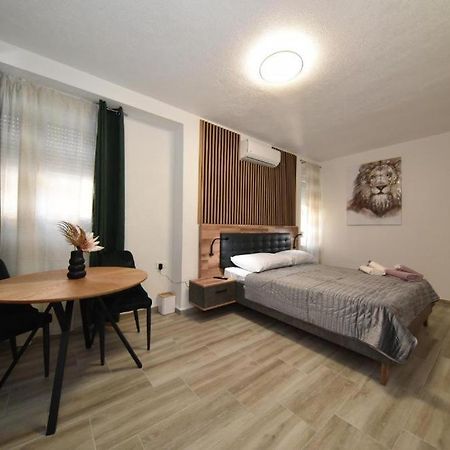 Jeta Studio & Rooms Zadar Bagian luar foto