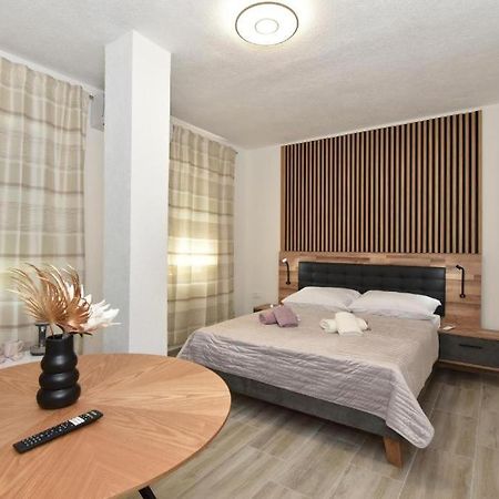 Jeta Studio & Rooms Zadar Bagian luar foto