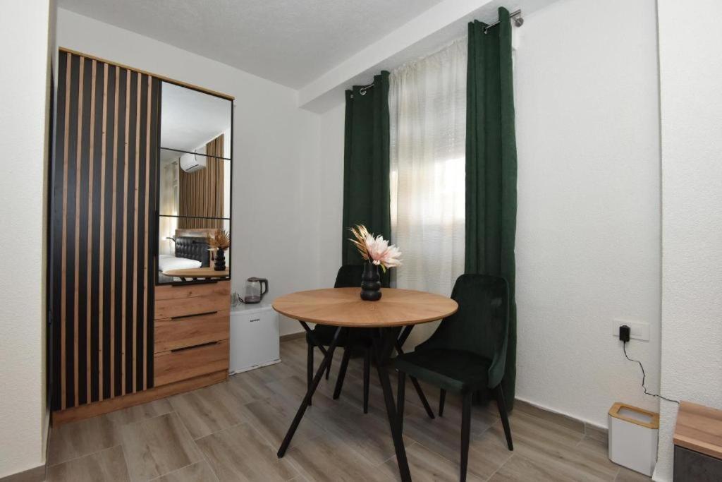 Jeta Studio & Rooms Zadar Bagian luar foto